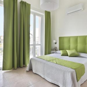 Double or Twin Room with Sea View and Balcony