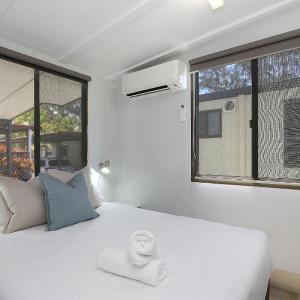 Basic Cabin - Sleeps 4