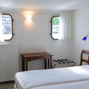 Twin Room with Private Bathroom