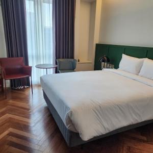 Queen Suite