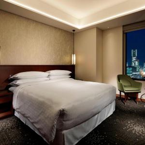 Junior King Suite with Club Lounge Access - High Floor