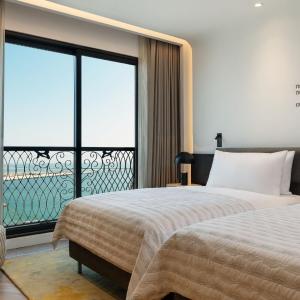City or Sea View Superior Three Bedroom Apartment