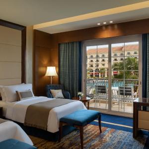 Deluxe Room Pool view, 2 Twin beds