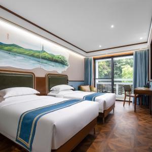 Twin Room with Balcony