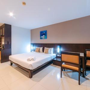 Deluxe Double or Twin Room