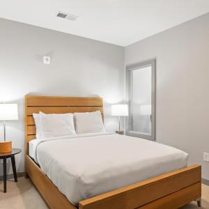 One Bedroom Apartment