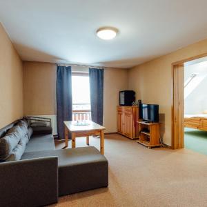 Family Room (4 Adults)