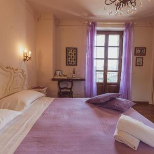 Queen Room with Balcony