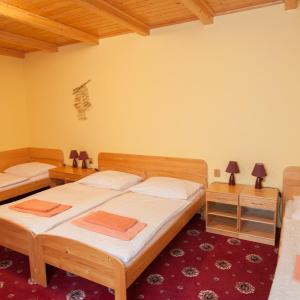 Classic Quadruple Room