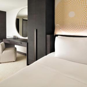 Family 1-Bedroom Suite 1 King, 1 Twin, Executive Lounge Access, Afternoon Tea & Happy Hour, Airport Transfer from Dubai Airport