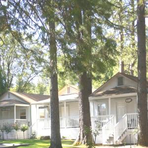 One-Bedroom Cottage