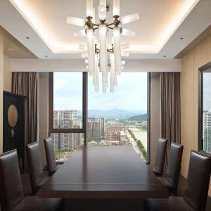 Ambassador Suite, Club level, Suite, 1 King, River view