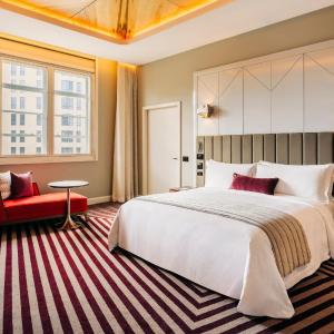 Tasman Accessible King Room