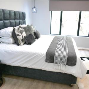 Hornbill House