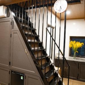 Single Bed in Mixed Dormitory Room