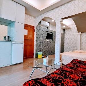 Quadruple Room with Private Bathroom