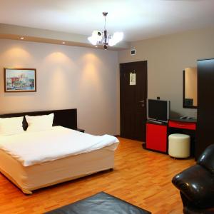 One-Bedroom Suite