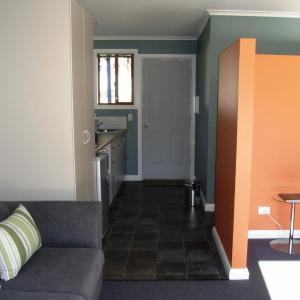 Studio - Cabin 8