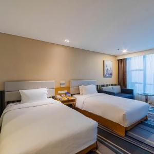 Standard Twin Room with Two Twin Beds