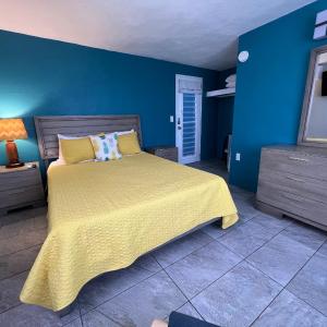Room 11, Queen Room - Adults Only
