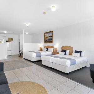 Deluxe Family Suite with Ocean View - Upstairs