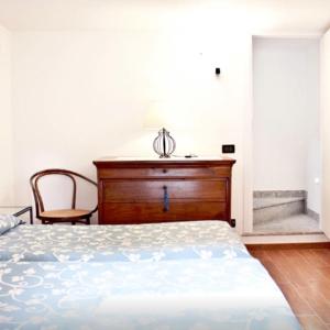 Two-Bedroom Apartment with Lake View