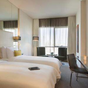 High Floor Centro Room – Twin Beds