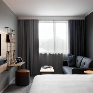 Moxy Extra Sleeper Garden Queen Room with Sofa Bed