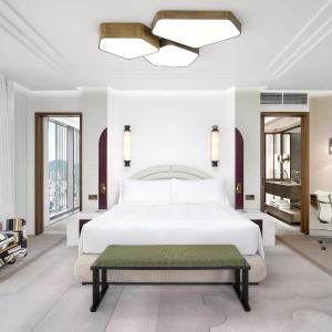 Grand Masters Bay King Room with City View