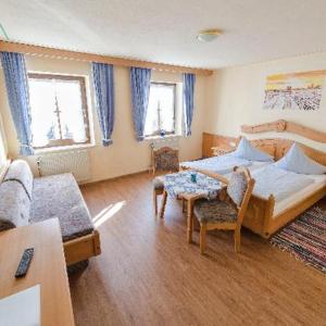 Large Double Room
