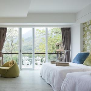 Quadruple Room with Mountain View