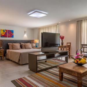 Deluxe Suite with Spa Bath