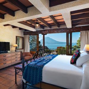 King Room with Lake View