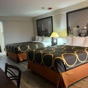 Queen Room with Two Queen Beds - Non-Smoking