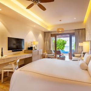 Beach Suite With Pool