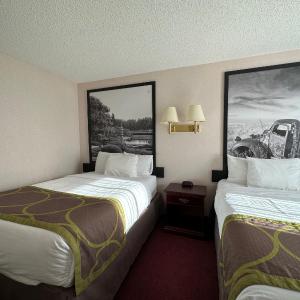 Double Room with Two Double Beds - Non-Smoking