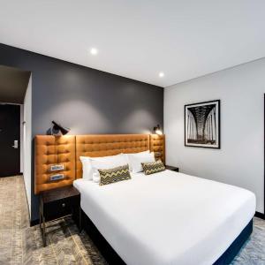 Queen Room - Disability Access
