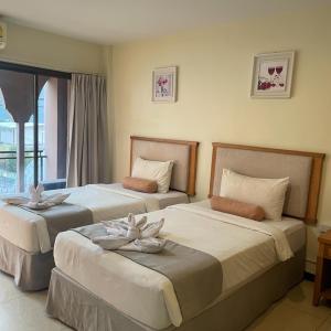 Deluxe Double or Twin Room with Balcony