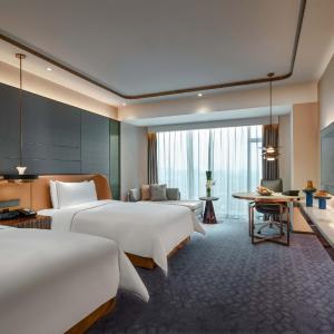 Grand Deluxe Twin Room