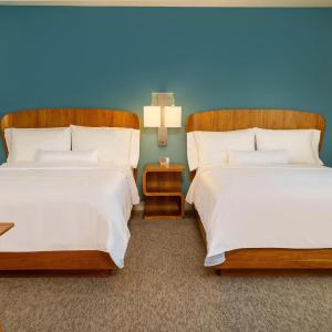 Studio Queen Suite - Hearing Accessible