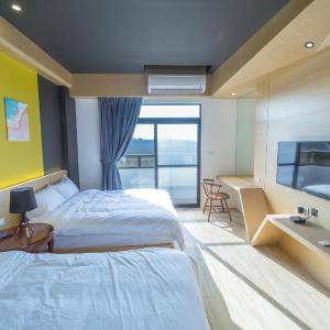 Family Room with Sea View