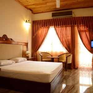 Deluxe Double Room (2 Adults + 1 Child)