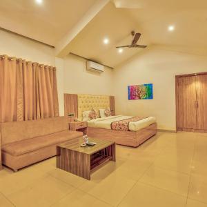 Deluxe Room With Balcony