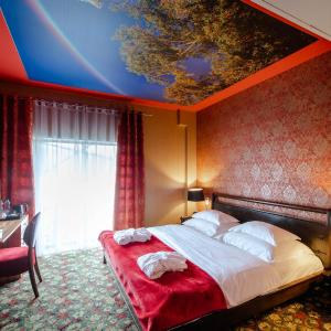 Red Business Apartment