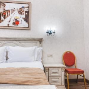 Deluxe Double Room (2 Adults + 1 Child)