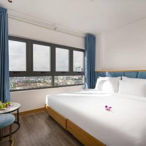 Superior Double Room with City View