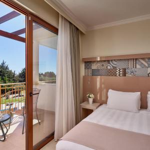 Suite with Garden View