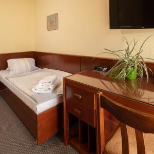 Economy Single Room