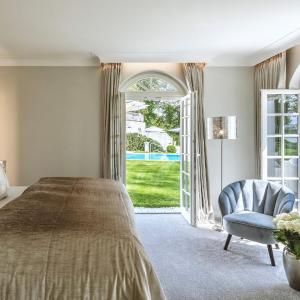 Suite with Spa Bath