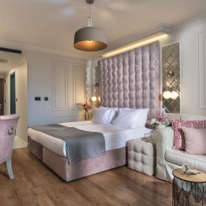 Deluxe Double Room with Balcony and Side Sea View - Free Parking and SPA Access